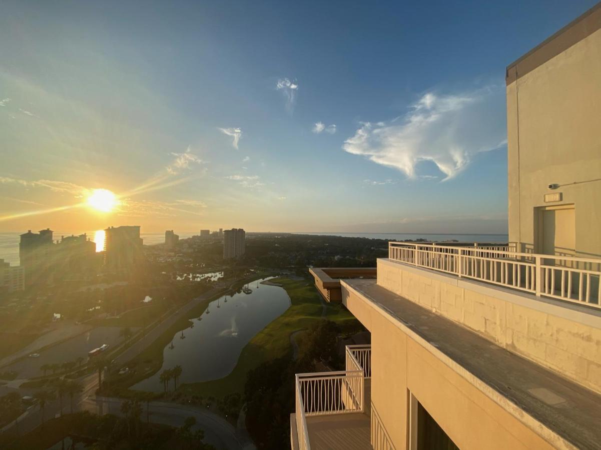 Ocean View Luxurious Condo-Best Location + Balcony Дестін Екстер'єр фото